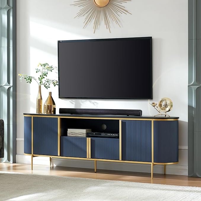 Blue and gold home decor trends